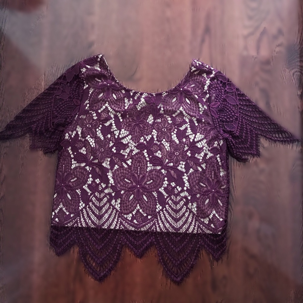 NWOT Express lace crop top - Picture 2 of 8